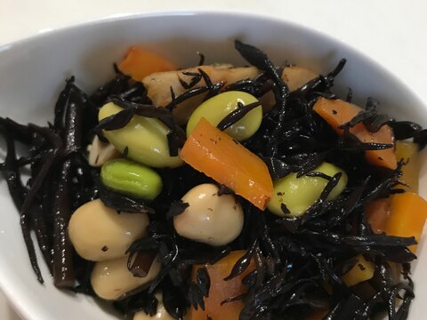 ☆黄金比で簡単☆ひじきの煮物